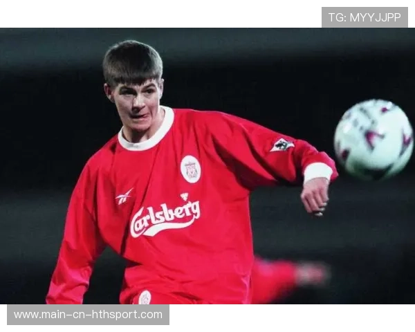 杰拉德：一生红军，遗憾未能捧起英超奖杯，杰拉德足球