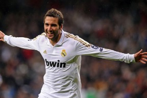 华体会app-CBA赛场燃起青春与梦想的火焰，cba主题